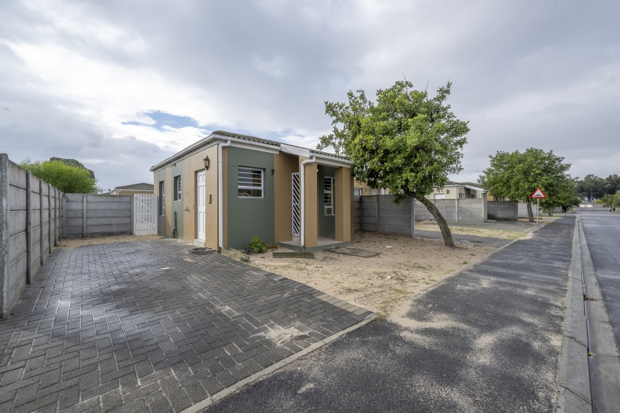 2 Bedroom Property for Sale in Sunset Glen Western Cape